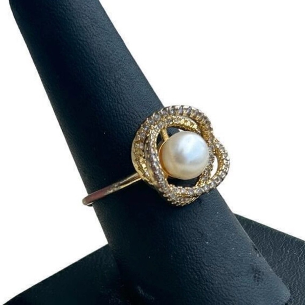 Adjustable Gold plated Faux Pearl Cocktail Ring Vintage Costume Jewelry - Picture 10 of 10